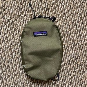 Patagonia Black Hole Cube Small